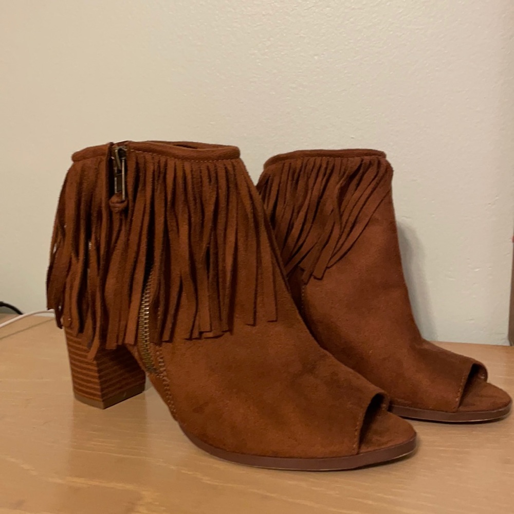 SODA Fringe boot heel
